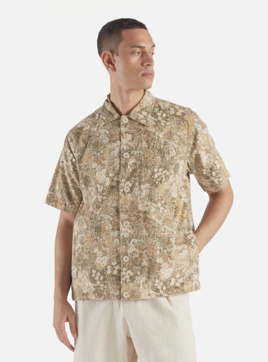 Clearance Universal Works Universal Works Tech Overshirt In Sand Garden Cord