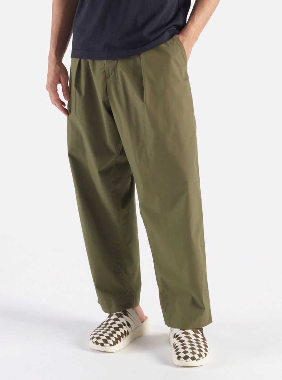 Clearance Universal Works Universal Works Oxford Pant In Olive Recycled Poly Tech